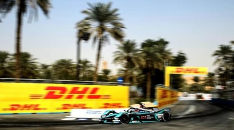 فورمولا إي الدرعية تطرح تذاكرها… ومشاركة لفرق وسيارات لأول مرة