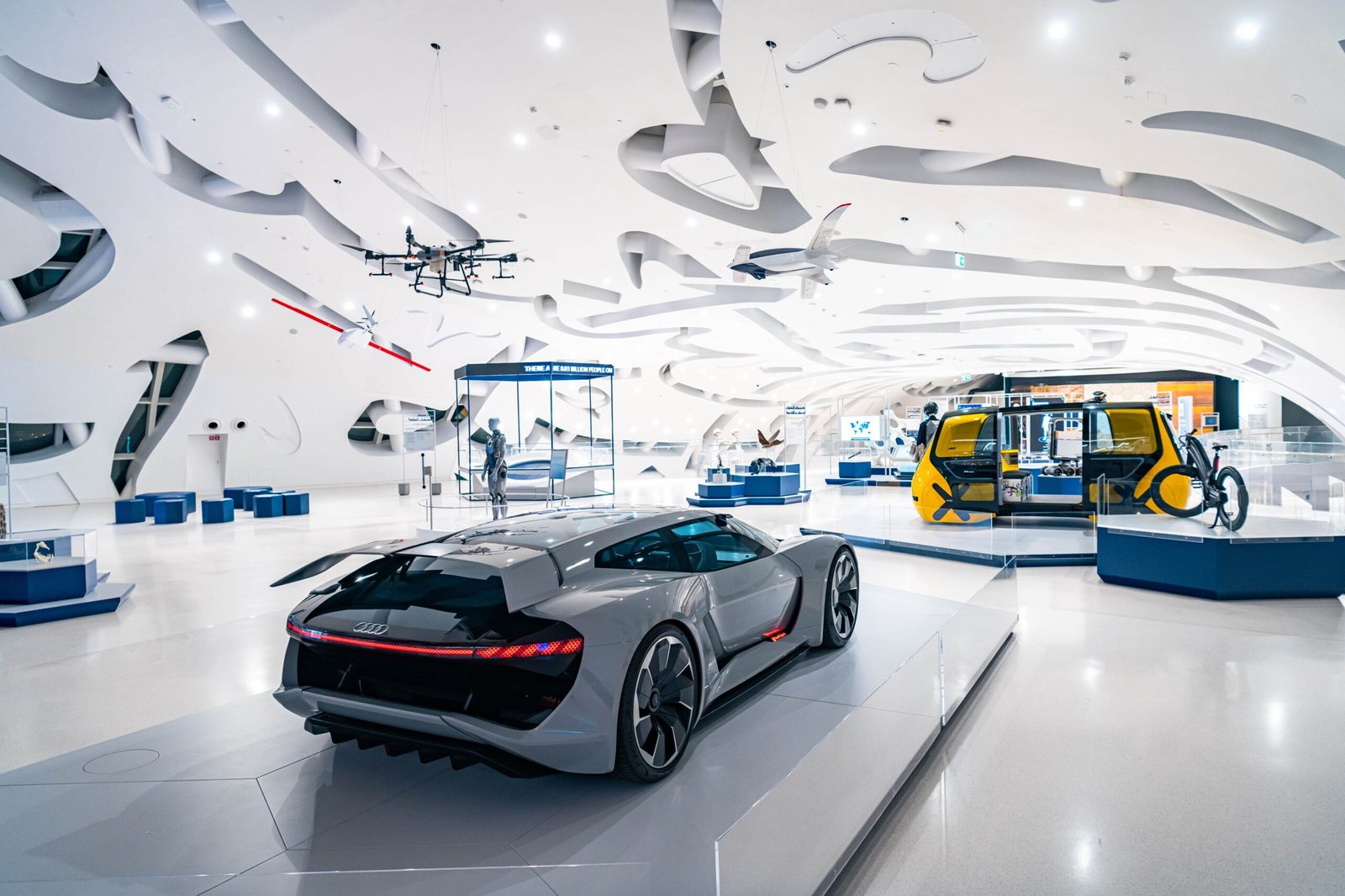 سيارة السباق المستقبلية فائقة الأداء AI:RACE من أودي وصلت متحف المستقبل