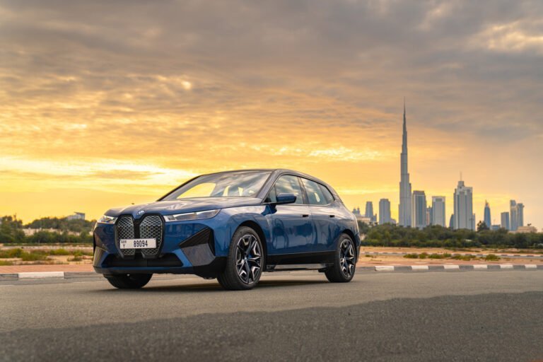 BMW الناقل الرسمي لكبار اللاعبين في بطولة “دوري الأساطير” لكرة القدم