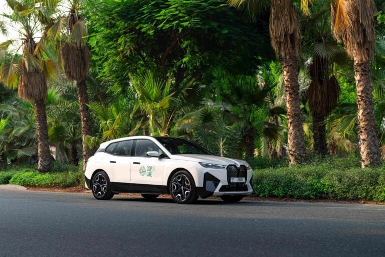 BMW مزوّد خدمات التنقّل الكهربائي لكبار الشخصيات