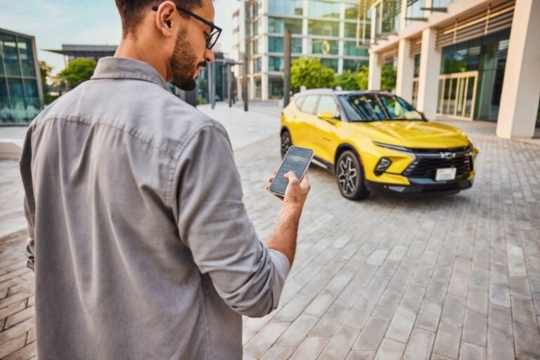 جنرال موتورز تطلق خدمات أونستار الريادية