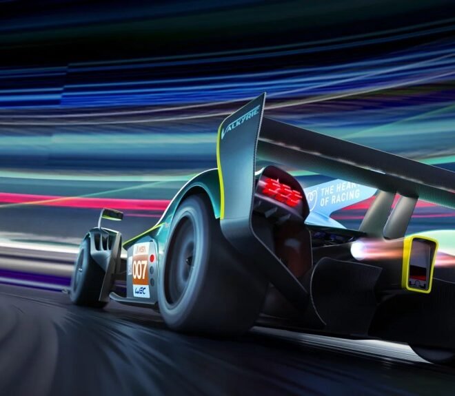 Aston Martin returns to Le Mans