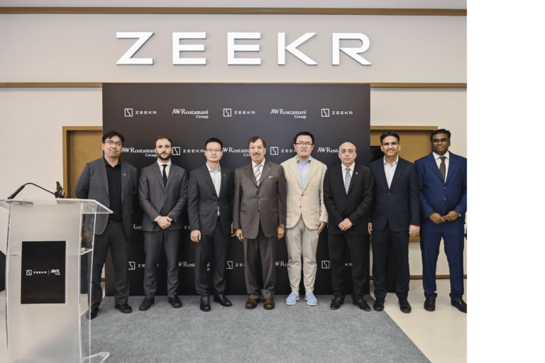 افتتاح أول صالة عرض ومركز خدمة زيكر في الإمارات 