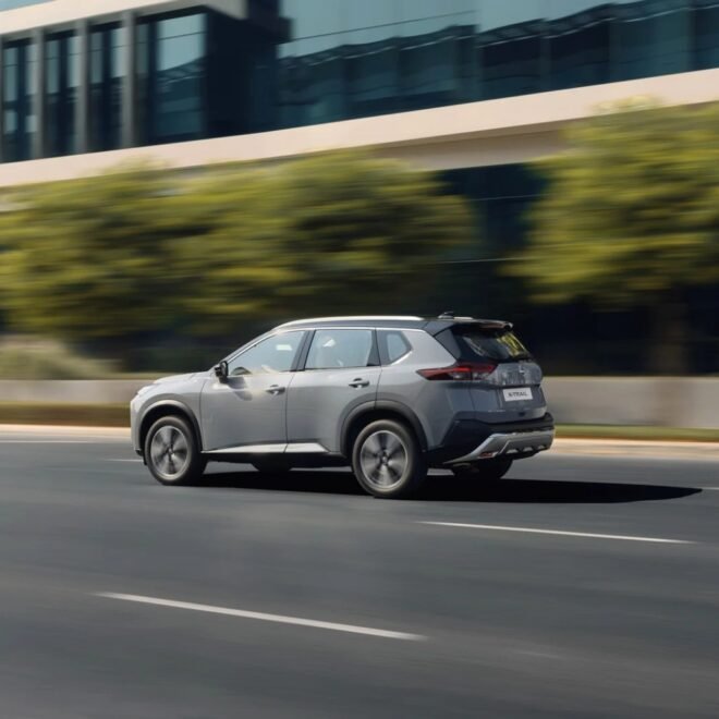 Nissan X-Trail: Perfect for Families and Adventure.