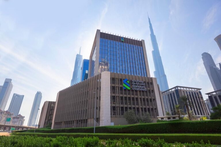 Formula 1 & Standard Chartered Partner