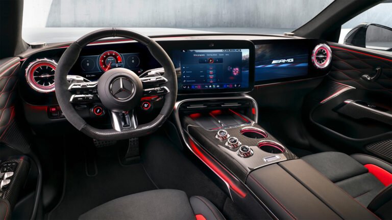 داخل مرسيدس AMG الكهربائية الجديدة بقوة 1300 حصان