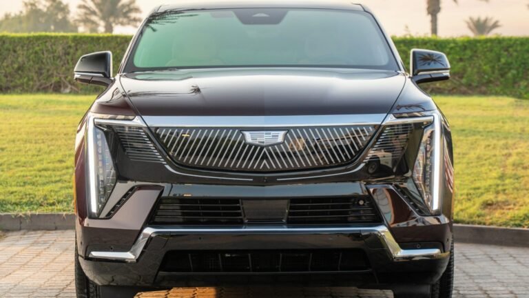 Cadillac Escalade IQ 2026