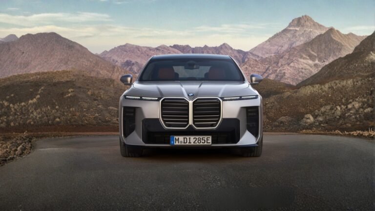 BMW 7 Series 2026: i7 Electric and Hybrid
