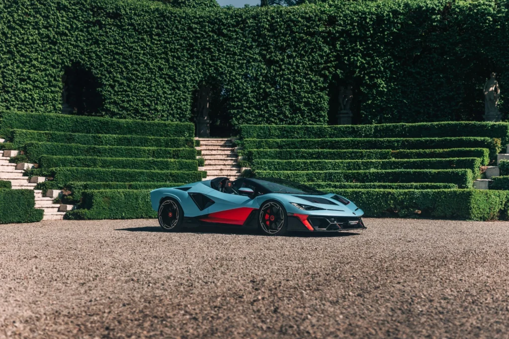 لامبورغيني Fenomeno Roadster 2026