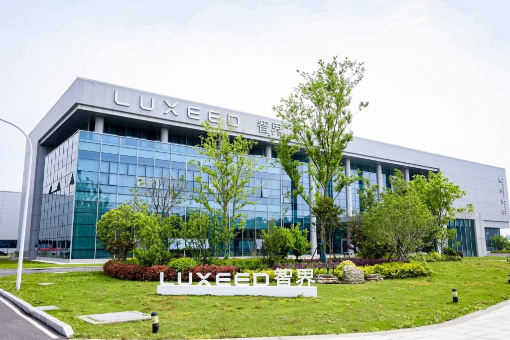 Luxeed S7