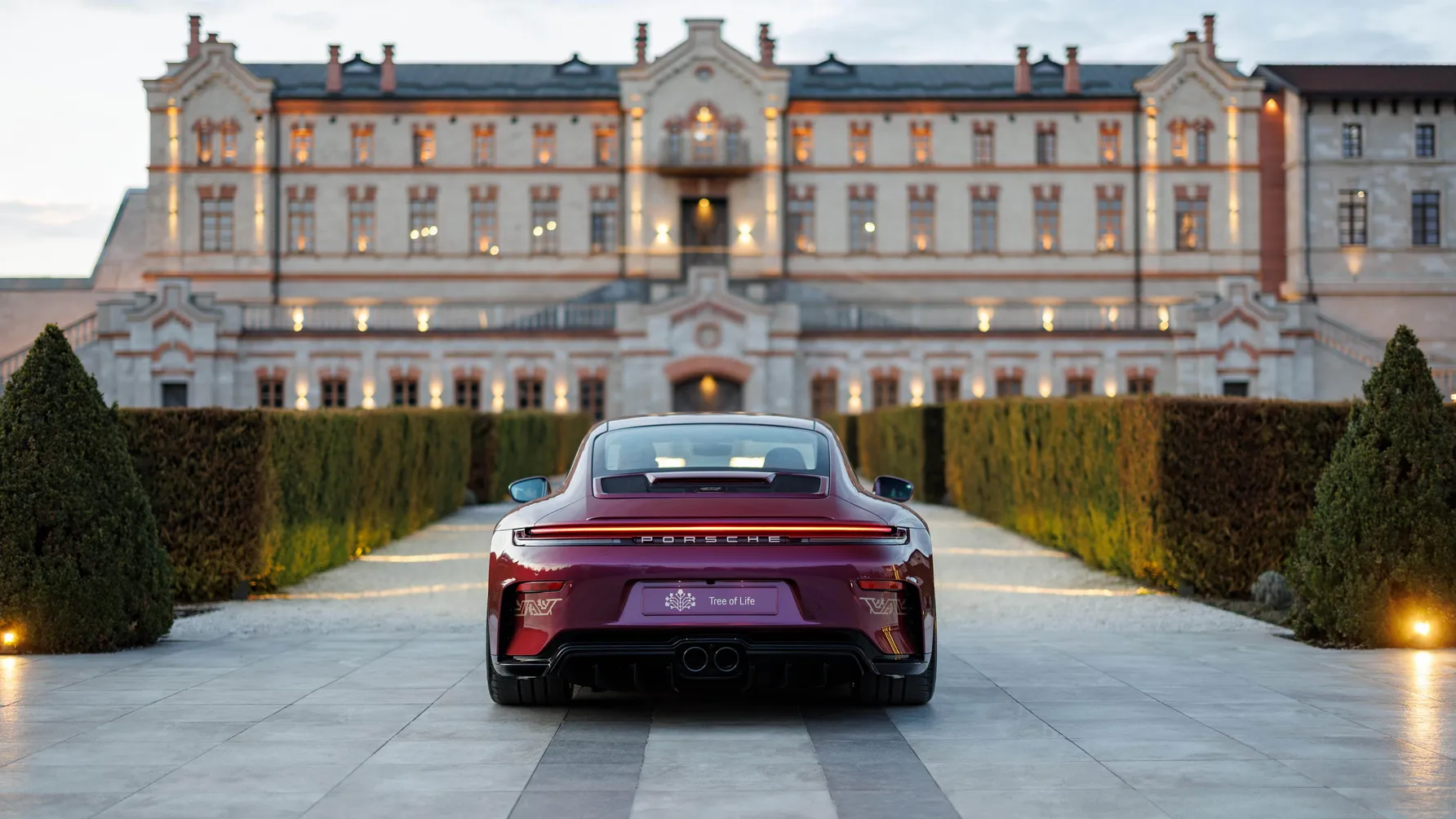 Porsche 911 GT3 Touring Moldova